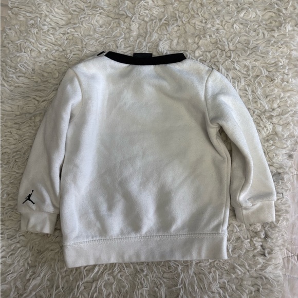 18M Nike Jordan Kids White Sweatshirt - Picture 4 of 5
